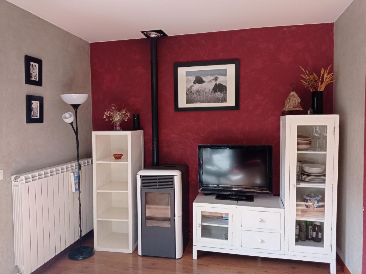 شقة Vivienda Isabel Sesué المظهر الخارجي الصورة
